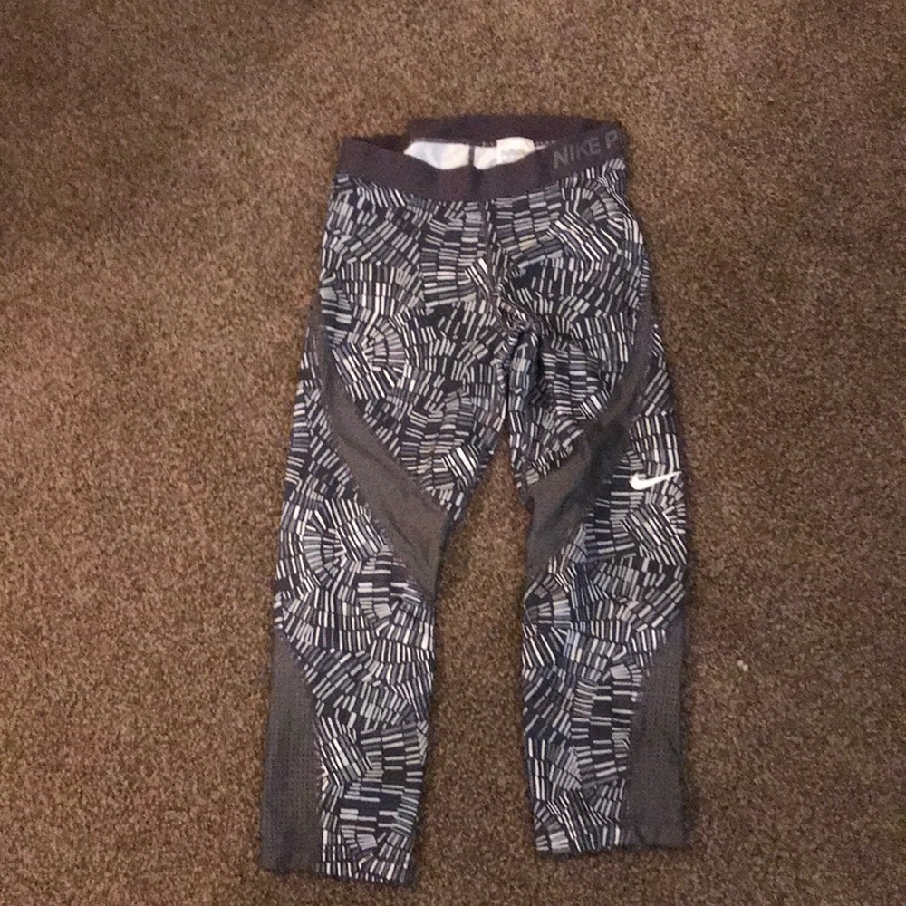 Nike Pro Capris